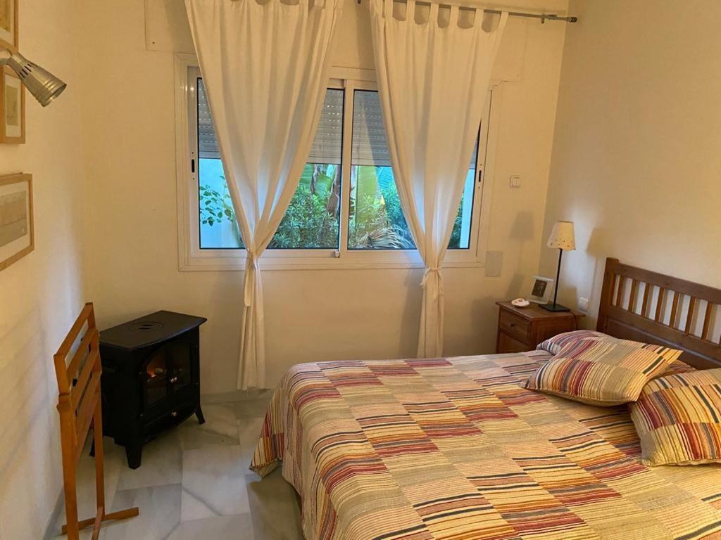 Apartamento En Playa Del Infante ロタ エクステリア 写真